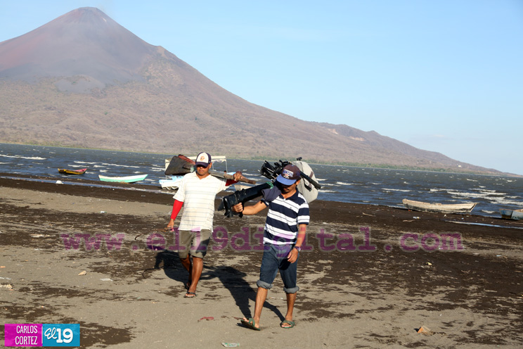 Vida cotidiana de comunidad de Momotombo se mantiene a pesar de actividad volc&aacute;nica